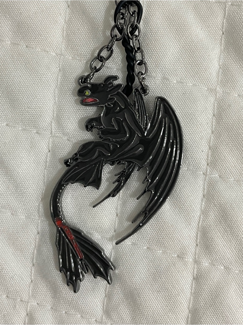 DreamWorks How to Train Your Dragon Toothless Night Fury Necklace DWA Licensed